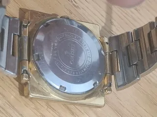 Reloj Seiko 5 Dorado y Plateado