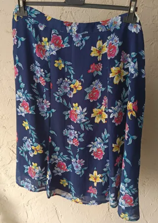 Falda floral azul