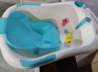 Bañera para bebé con accesorios