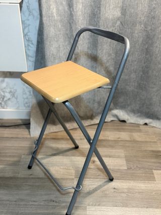 2 Sedie Pieghevoli in Legno e Metallo