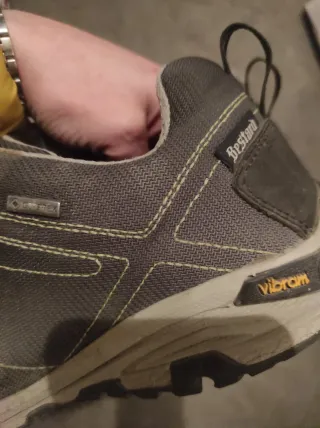 Botas de montaña talla 44