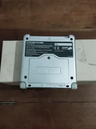 Nintendo Game Boy Advance SP Plata