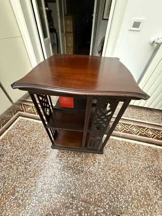 Libreria girevole inglese restaurata