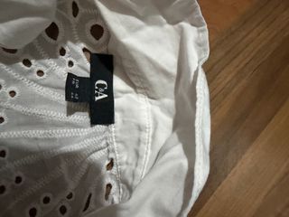 Blusa C&A encaje blanca talla 42