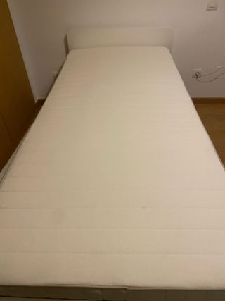Cama Slakt individual blanca con somier y colchón