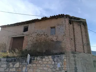 Almacén de 105m2 en parcela de 176 m2 URBANO