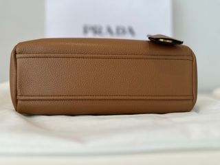 Bolso Prada Bauletto Vitello Phenix Marrón