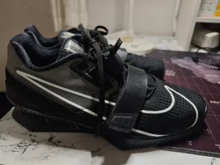 Nike Romaleos 4 Talla 44 Negro