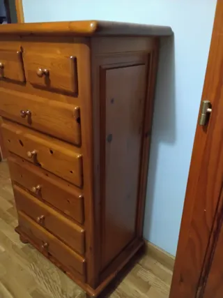 Cómoda de madera con 6 cajones