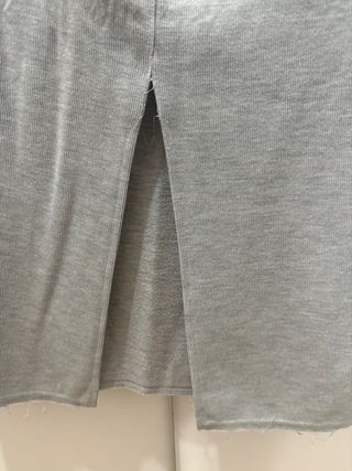 Conjunto 2 Piezas: Sudadera Corta y Falda Larga