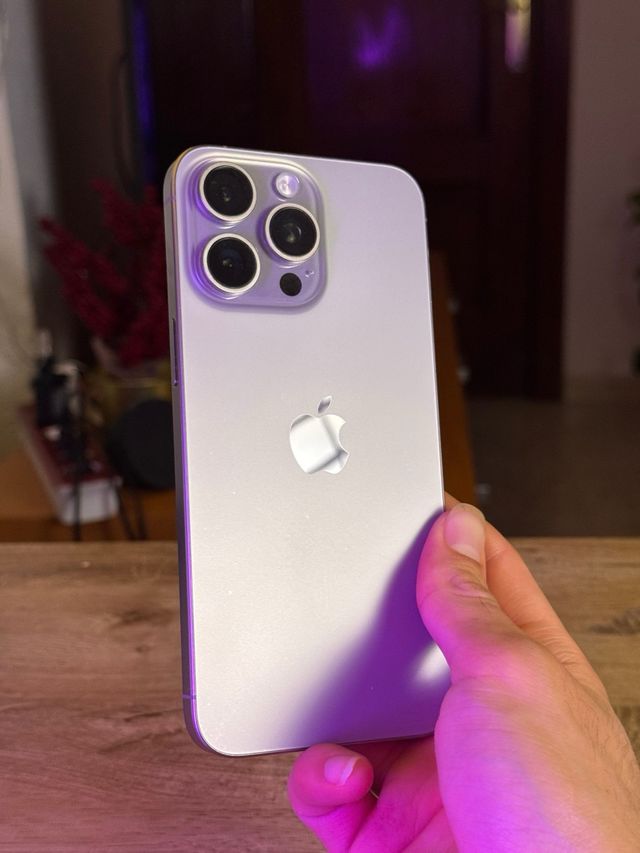 iPhone 15 Pro Max 256GB 90% batteria