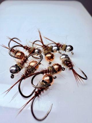 25 Perdigones y Ninfas Pesca