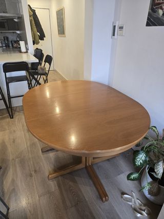 Mesa redonda extensible