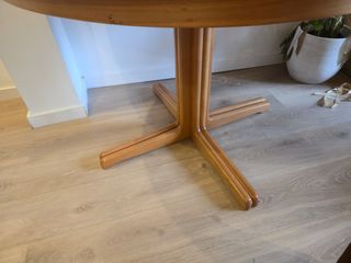 Mesa redonda extensible