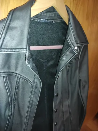 Chaqueta larga negra