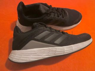 Zapatillas Adidas Running Negras y Grises