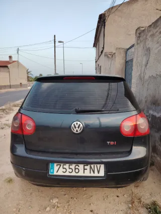 Volkswagen Golf 2004