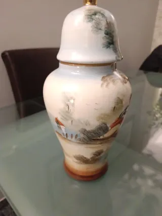 Tibor de porcelana pintado a mano