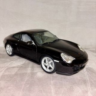 Porsche 911 996 Carrera 4S Maisto 1:18