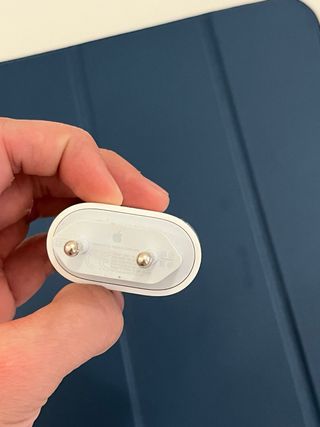 iPad 10ª Gen A16 con Apple Pencil y funda