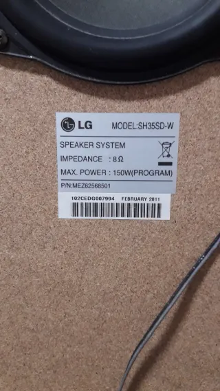 Subwoofer LG Negro