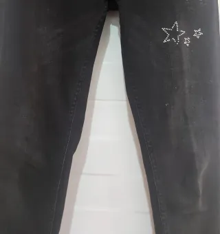 Pantalón vaquero con estrella
