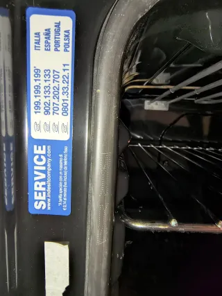 Forno da incasso Indesit FI20.B