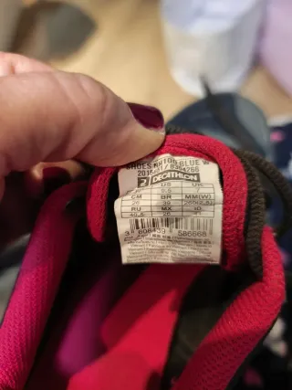 Zapatos de montaña Quechua azul y rosa