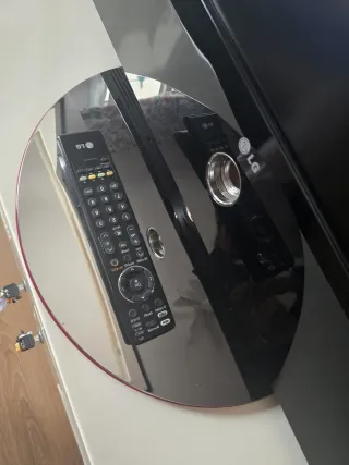 Televisión LG 37 Scarlet Full HD