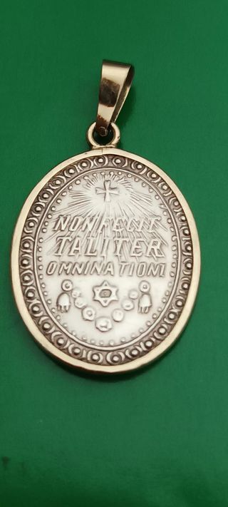 Medalla Virgen de Guadalupe Plata y Oro 14k