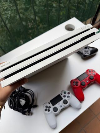PS4 Pro 1TB Blanca