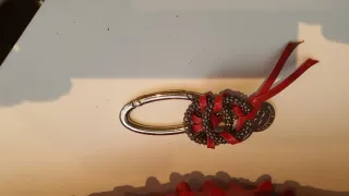 Bolso piel rojo con detalles calados