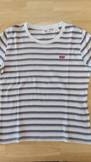 Camiseta Levi's de manga larga. Talla M