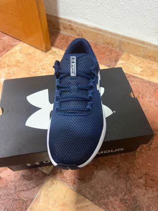 Zapatillas Running Under Armour Charged Surge 4 Ho