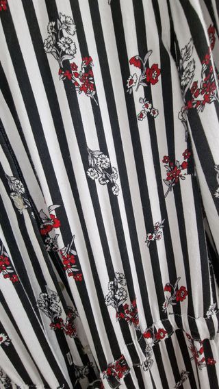 Vestido Nuevo a rayas y flores