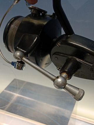 articulos de pesca, carrete de pesca, Mitchell 330