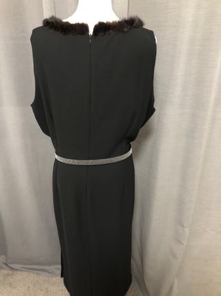 Abito lungo nero con pelliccia taglia 46