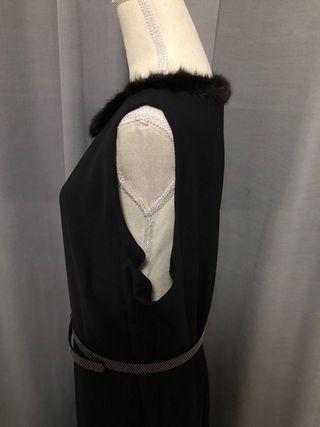 Abito lungo nero con pelliccia taglia 46