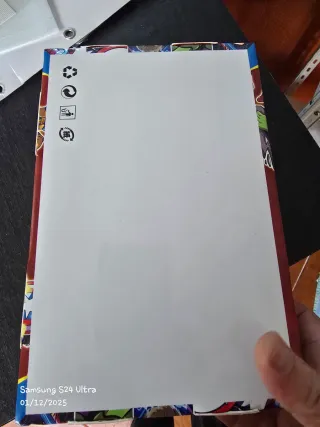 24 Figuras Marvel Plástico