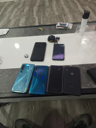 Vari cellulari - Prezzo da concordare via chat