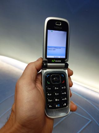 Telefono cellulare Nokia 6131 con scatola