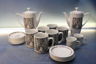 Pontesa. Café Monky. Caffettiere, tazze e piatti. 24 pezzi.