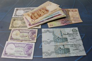 Egitto 17 banconote di piastre e sterline 1940 e altri anni, vedi foto