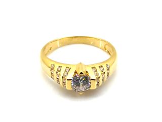 anillo oro 18k con piedra con circonita