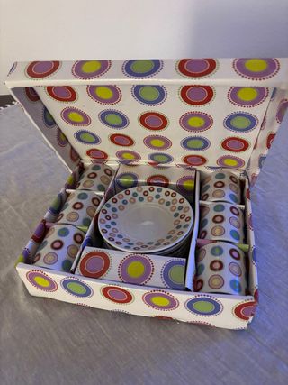 Set di 6 tazze da caffè con piatti a design cerchi