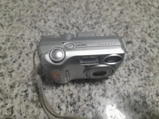 Cámara Nikon Coolpix 4600 Plata