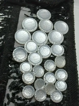 Lotto 25 bottoni vintage 80 madreperlati