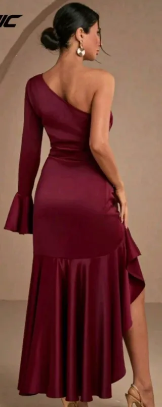 Vestido de fiesta burdeos