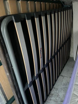 Somier con patas 135x190