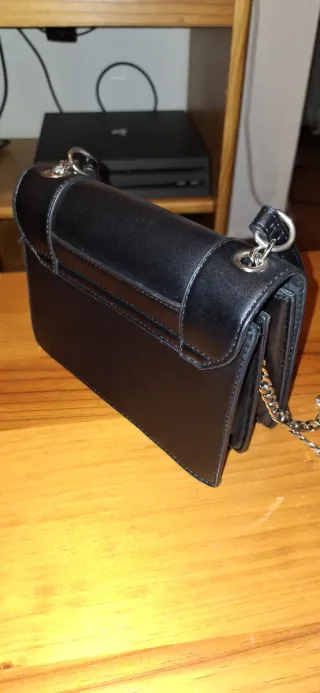 Bolso Negro Cadena Plata